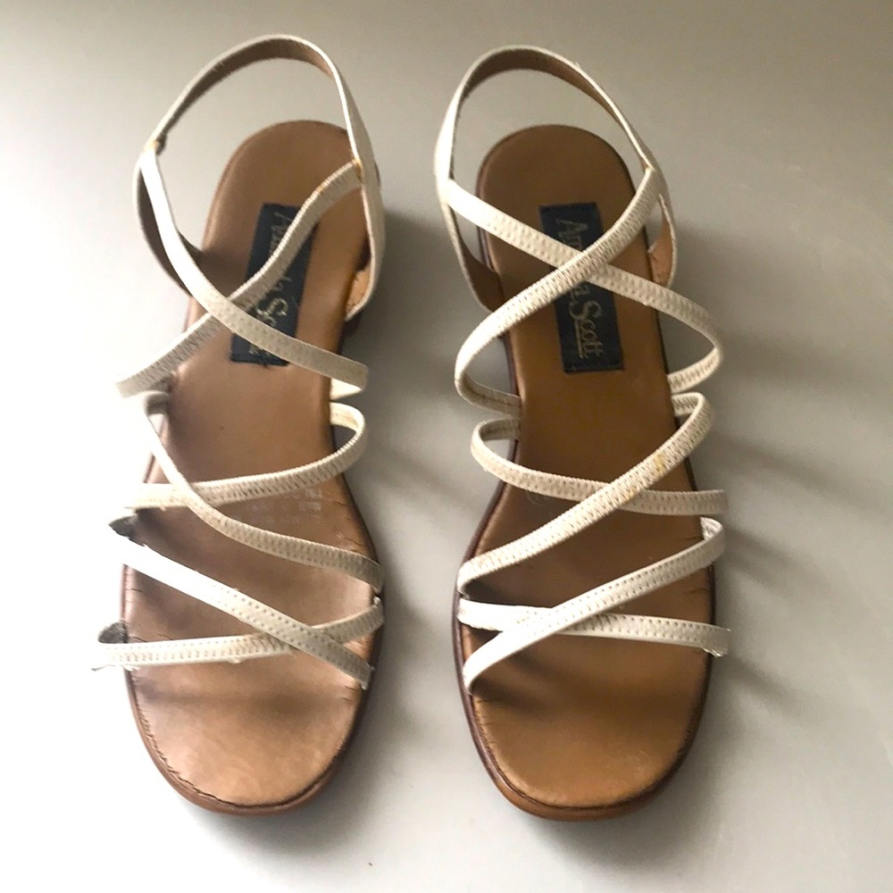Low heel strappy sandals by Amanda Scottt Sz 6.5